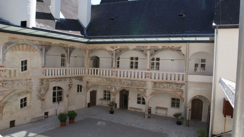 Arkádové nádvorie, © Marktgemeinde Pöggstall Arkádové nádvorie, © Marktgemeinde Pöggstall