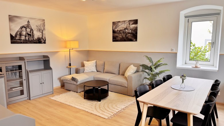 Living/dining area, © Christoph Menhofer Living/dining area, © Christoph Menhofer