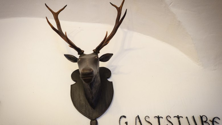 ...on the way to the restaurant, © Shaohui He ...on the way to the restaurant, © Shaohui He