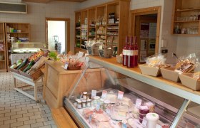 Schneebergland gourmet store, © Marktgemeinde Bad Fischau-Brunn, Fotograf Lukas Dostal Schneebergland gourmet store, © Marktgemeinde Bad Fischau-Brunn, Fotograf Lukas Dostal