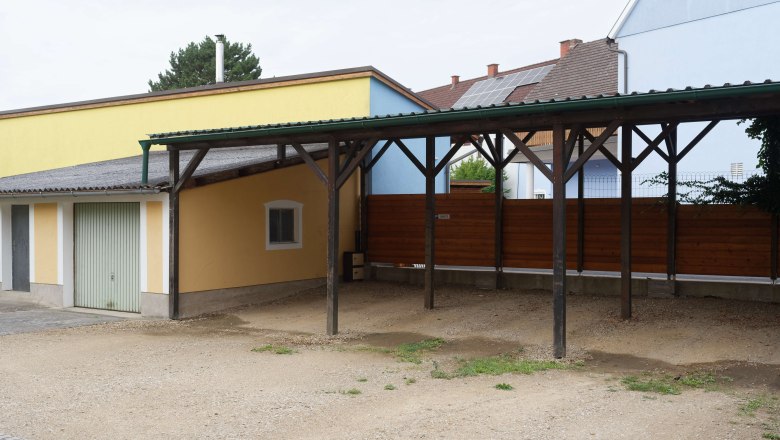 Parking lot, © SilviaSchuh Parking lot, © SilviaSchuh