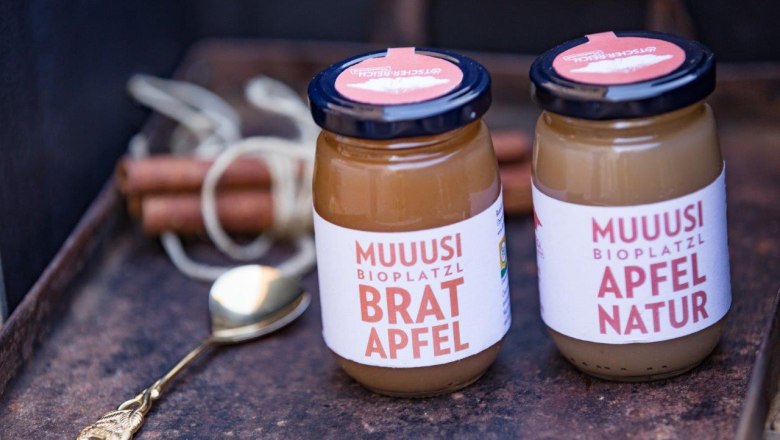 The apple muuusis - perfect for a fruity snack between meals, © schwarz-koenig.at The apple muuusis - perfect for a fruity snack between meals, © schwarz-koenig.at