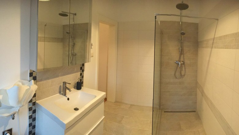 Bathroom, Apartment Sacher, © Petra Sacher Bathroom, Apartment Sacher, © Petra Sacher