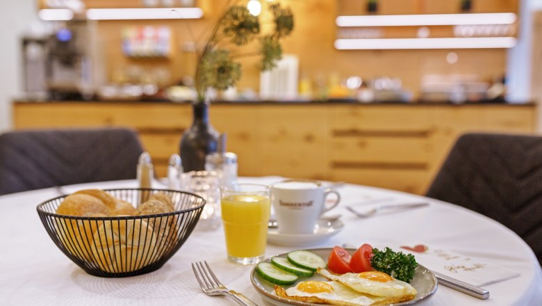 TDR-Smarthotel-Frühstück-c- Schmid 1954 GmbH, © Schmid 1954 GmbH TDR-Smarthotel-Frühstück-c- Schmid 1954 GmbH, © Schmid 1954 GmbH