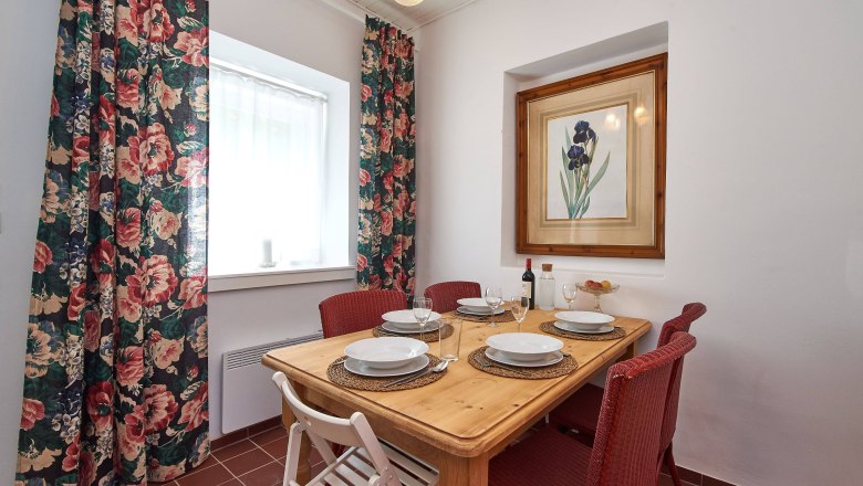 Top 4 - Dining table, © VP FeWo OG Top 4 - Dining table, © VP FeWo OG