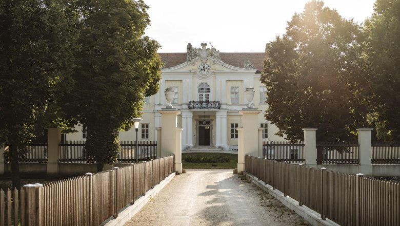 Wilfersdorf_Schloss_Liechtenstein(c)WTG_Michael Reidinger (1), © Weinviertel Tourismus / Michael Reidinger Wilfersdorf_Schloss_Liechtenstein(c)WTG_Michael Reidinger (1), © Weinviertel Tourismus / Michael Reidinger