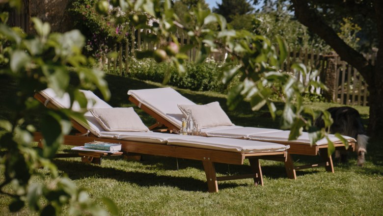 Ležadlá v ovocnom sade, © Mathias Lixl / lixl.com Ležadlá v ovocnom sade, © Mathias Lixl / lixl.com