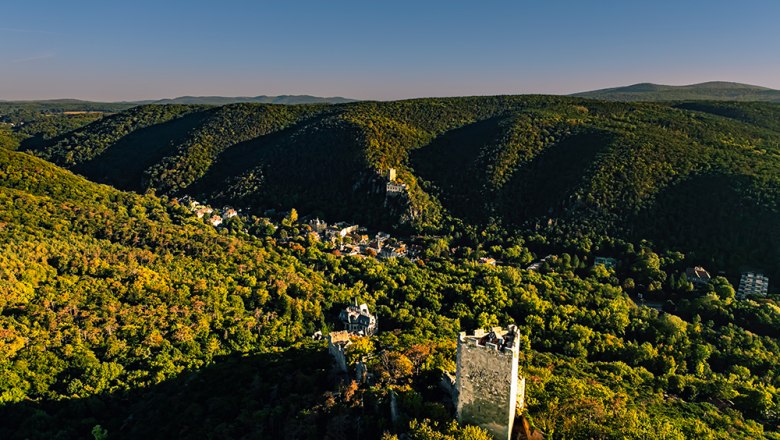 Rauheneck castle ruins, © Sascha Schernthaner Rauheneck castle ruins, © Sascha Schernthaner