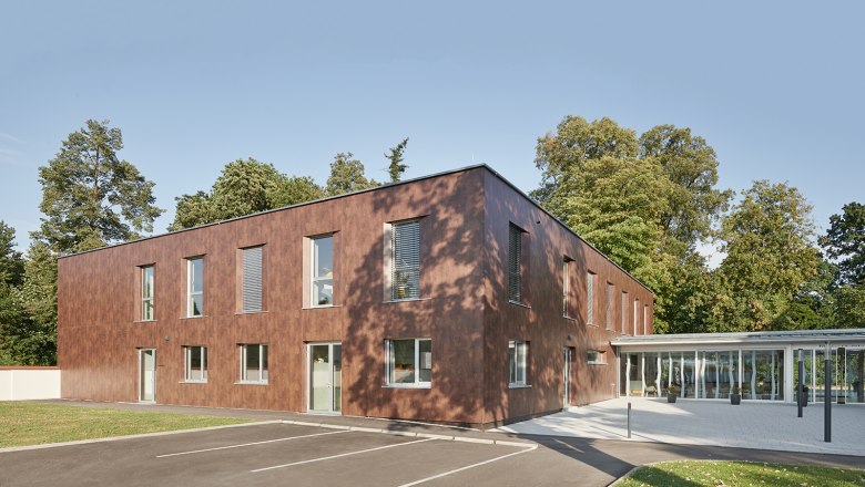 Extension with bicycle room, © Hotel Schloss Haindorf Extension with bicycle room, © Hotel Schloss Haindorf