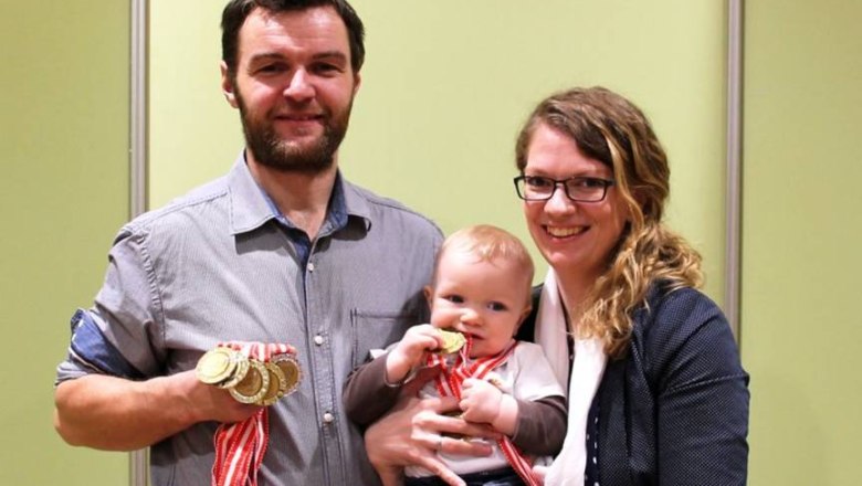 The Gröbl family with awards, © Familie Gröbl The Gröbl family with awards, © Familie Gröbl