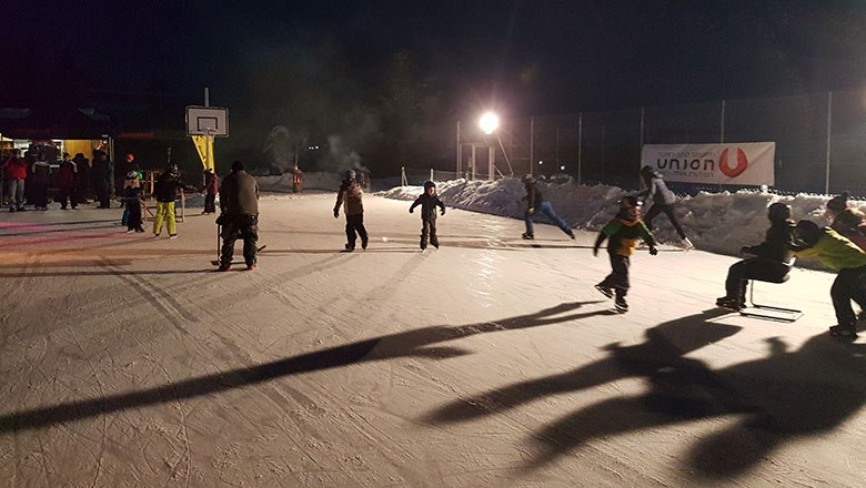 Ice skating in Bad Traunstein, © Gemeinde Bad Traunstein Ice skating in Bad Traunstein, © Gemeinde Bad Traunstein