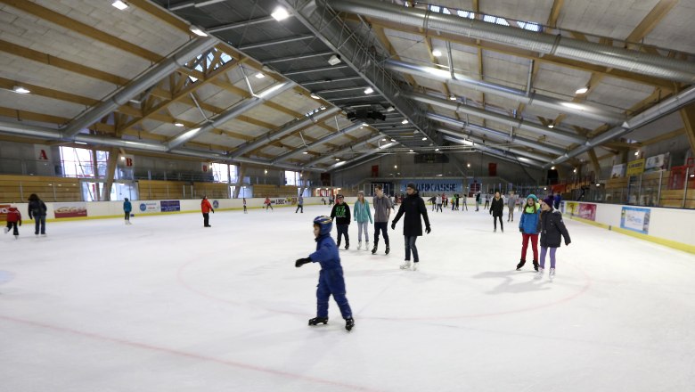 Amstetten ice rink, © Gerhard Sengstschmied Amstetten ice rink, © Gerhard Sengstschmied