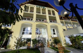 Exterior view of Gartenhotel Pfeffel, © Alexander Pfeffel Exterior view of Gartenhotel Pfeffel, © Alexander Pfeffel