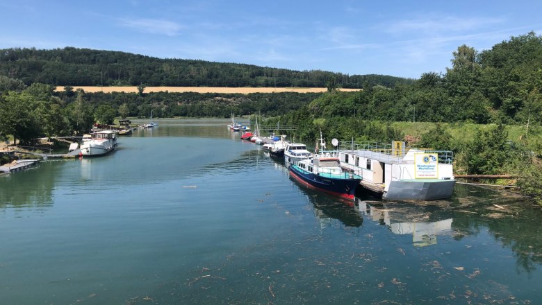 Jetty of the Nibelungengau Yacht Club at the mouth of the Erlauf in Pöchlarn, © Donau NÖ Tourismus GmbH Jetty of the Nibelungengau Yacht Club at the mouth of the Erlauf in Pöchlarn, © Donau NÖ Tourismus GmbH