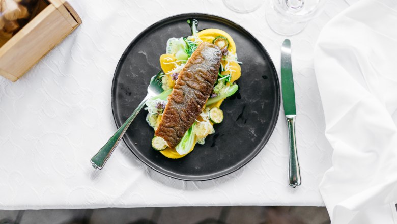 Neubrucker Saiblingsfilet, © Niederösterreich Werbung/Mara Hohla Neubrucker Saiblingsfilet, © Niederösterreich Werbung/Mara Hohla