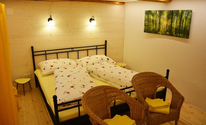 Double room cuddle nest, © Waldviertler Seminarhaus Gauguschmühle Double room cuddle nest, © Waldviertler Seminarhaus Gauguschmühle