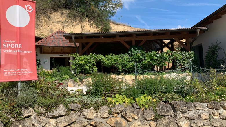 Cycling and hiking rest, © Familie Sporr Cycling and hiking rest, © Familie Sporr