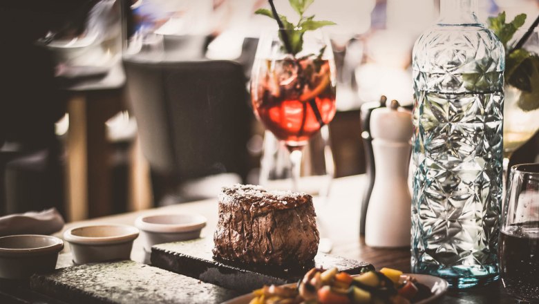 steak švajčiarskym spôsobom, © Route 66 Fehr steak švajčiarskym spôsobom, © Route 66 Fehr