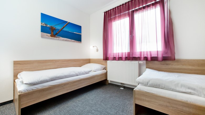 Barrier-free room, © Cleverhotel GmbH Barrier-free room, © Cleverhotel GmbH