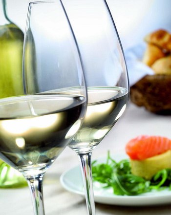 Wine glasses, © Weingut Schlösinger Wine glasses, © Weingut Schlösinger