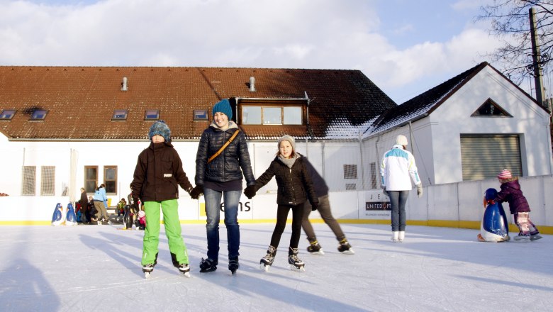 Artificial ice rink Krems, © Stadtgemeinde Krems Artificial ice rink Krems, © Stadtgemeinde Krems