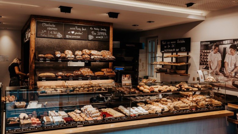 Cafe Riesenhuber Aschbach, © Bäckerei Riesenhuber Cafe Riesenhuber Aschbach, © Bäckerei Riesenhuber