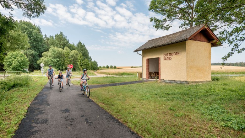 radeln_auf_ehemaligen_bahntrassen_06, © Waldviertel Tourismus, Studio Kerschbaum radeln_auf_ehemaligen_bahntrassen_06, © Waldviertel Tourismus, Studio Kerschbaum