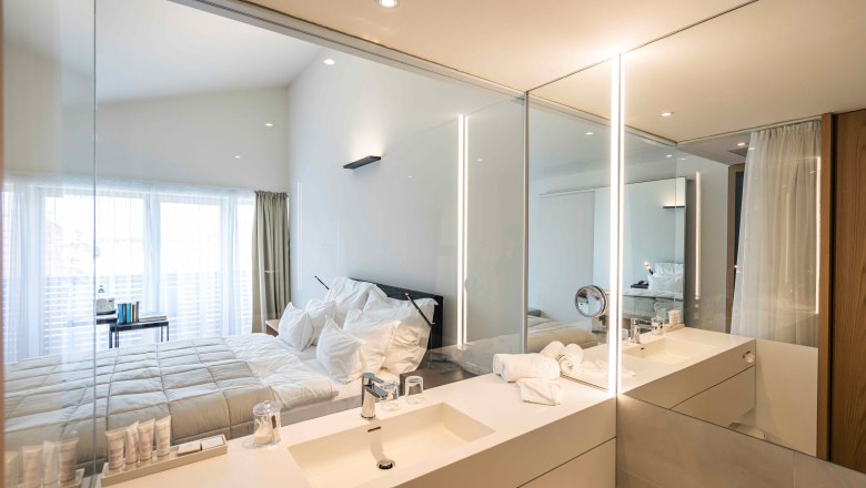 Badezimmer Blick ins Zimmer 2 mb, © Mörwald Badezimmer Blick ins Zimmer 2 mb, © Mörwald