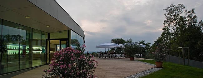 Terrace of the Weritas regional wine shop, © Jürgen Pistracher Terrace of the Weritas regional wine shop, © Jürgen Pistracher
