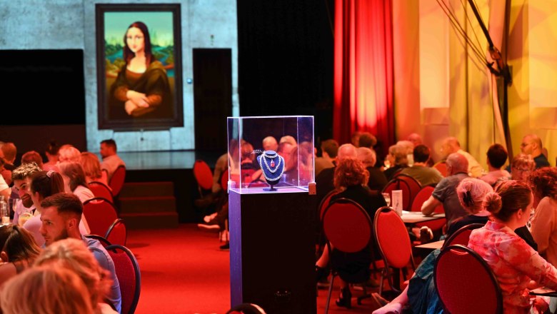 In-house production Kreuzverhör Papierfabrik Varieté, © Stefan Wasner In-house production Kreuzverhör Papierfabrik Varieté, © Stefan Wasner