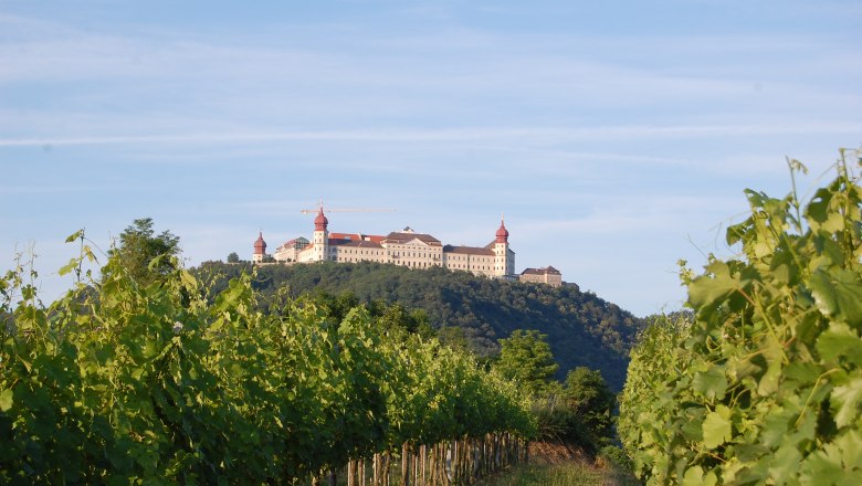 Goettweig Abbey with vineyards, © Eveline Gruber Goettweig Abbey with vineyards, © Eveline Gruber