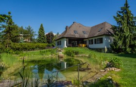 Garden with swimming pond, © Gästehaus Pointner Garden with swimming pond, © Gästehaus Pointner