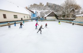 Kirchschlag ice rink, © Wiener Alpen, Martin Fülöp Kirchschlag ice rink, © Wiener Alpen, Martin Fülöp