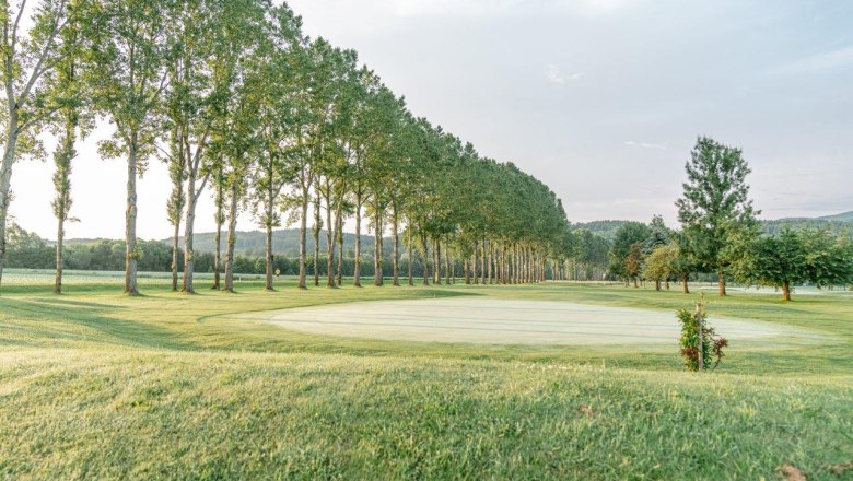 Ernegg Castle Golf Course, © Nicole Stessl Ernegg Castle Golf Course, © Nicole Stessl