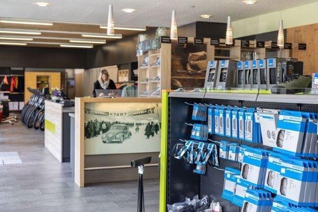 Obchod s pr&iacute;slu&scaron;enstvom pre bicykle ANKA, &copy; Ludwig Fahrnberger