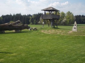 Rasenlabyrinth, &copy; Johann Wurz