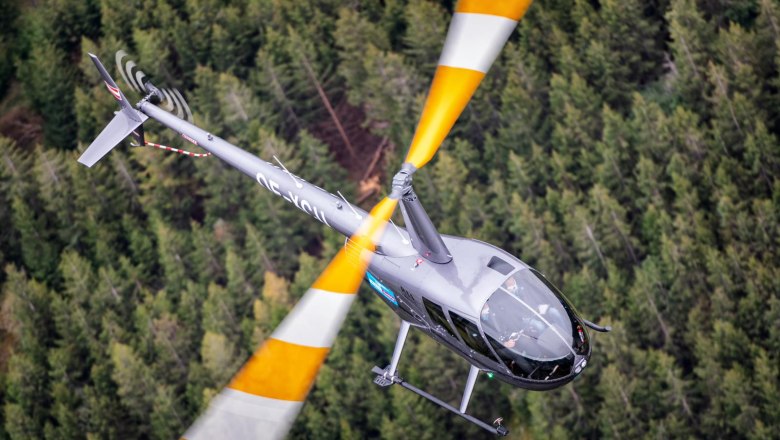 Robinson R44, &copy; Heli Austria Flight Academy