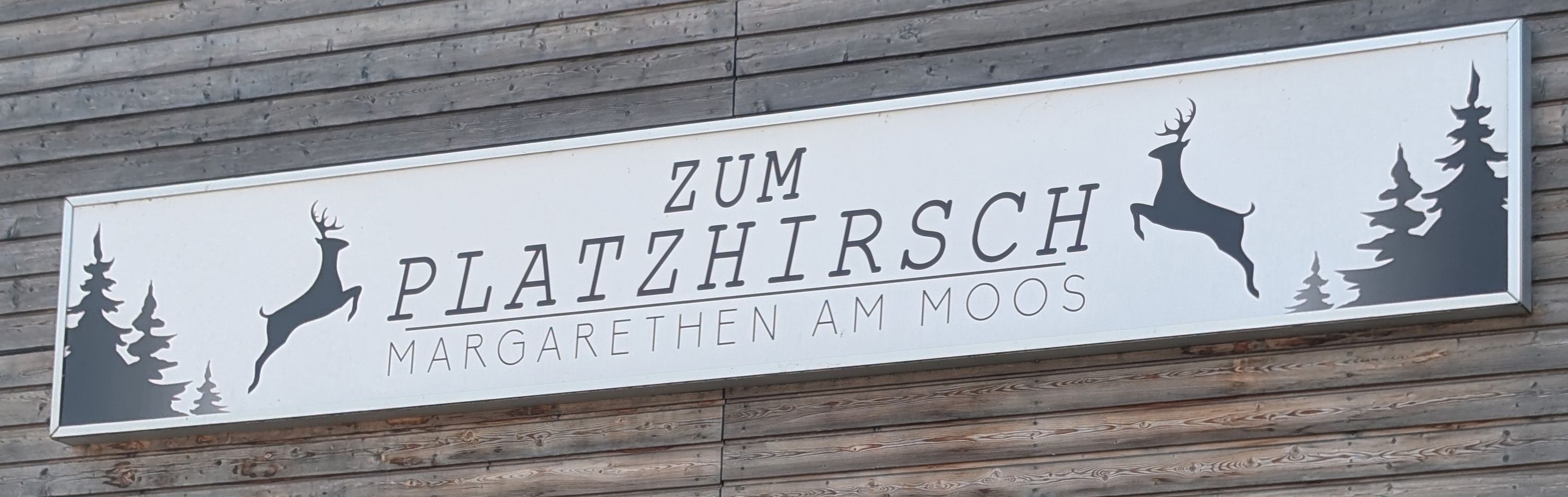 Nápisy "Zum Platzhirsch" 