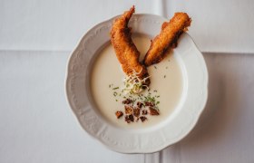 Cream of horseradish soup with smoked trout strips, &copy; Nieder&ouml;sterreich Werbung/Daniela F&uuml;hrer