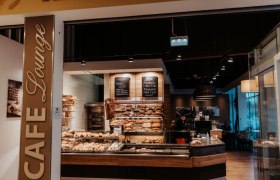 Cafe-Bakery-Confectionery Riesenhuber, &copy; B&auml;ckerei Riesenhuber