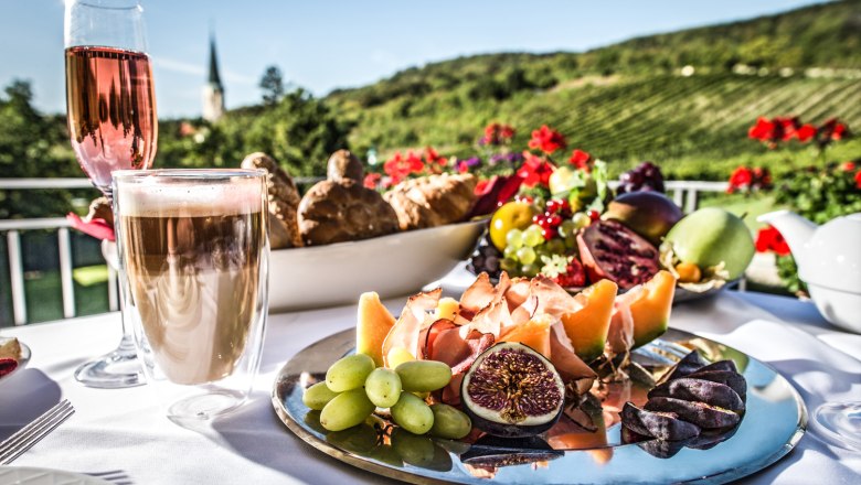 Breakfast terrace, © 2023_Hotel Turmhof