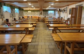 Pohľad do interi&eacute;ru Viechy Berger v Atzenbruggu, &copy; Heuriger Fam. Berger