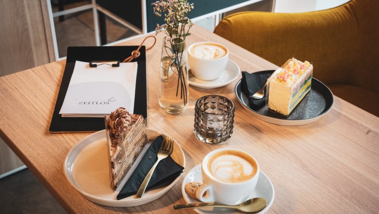 TDR- ZEITLOS cakes, &copy; Philipp Elsler