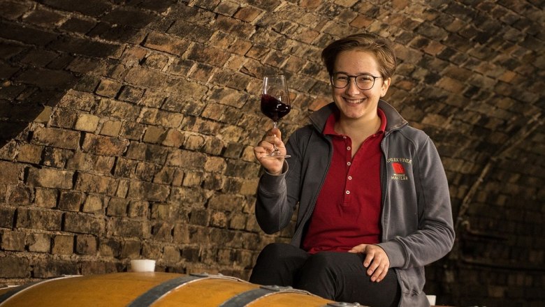 Mantler_Jungwinzerin_Fotocr.Paul Breuss, &copy; Paul Breuss