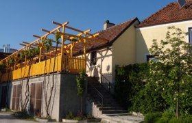 Terrace wine tavern, &copy; Familie Czipin