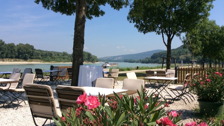 Pub garden, &copy; Hotel - Restaurant Zum goldenen Anker