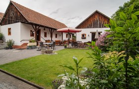 Kamleitner winery and wine tavern, © Weingut und Heuriger Kamleitner