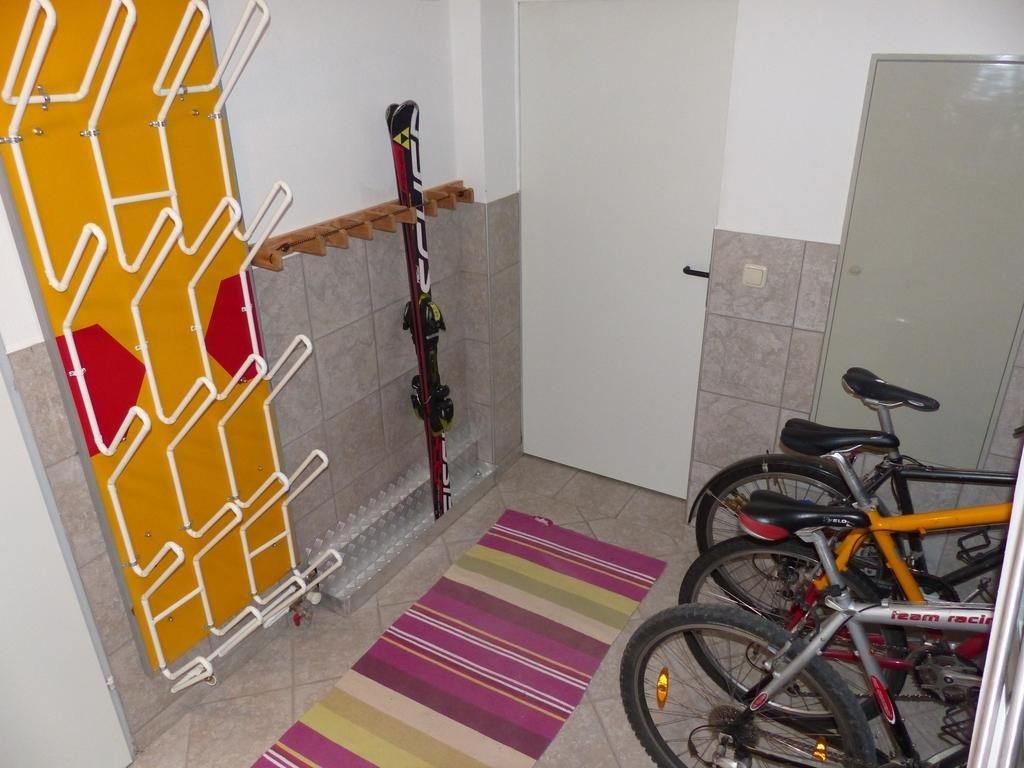 Pivnica na bicykle a lyže