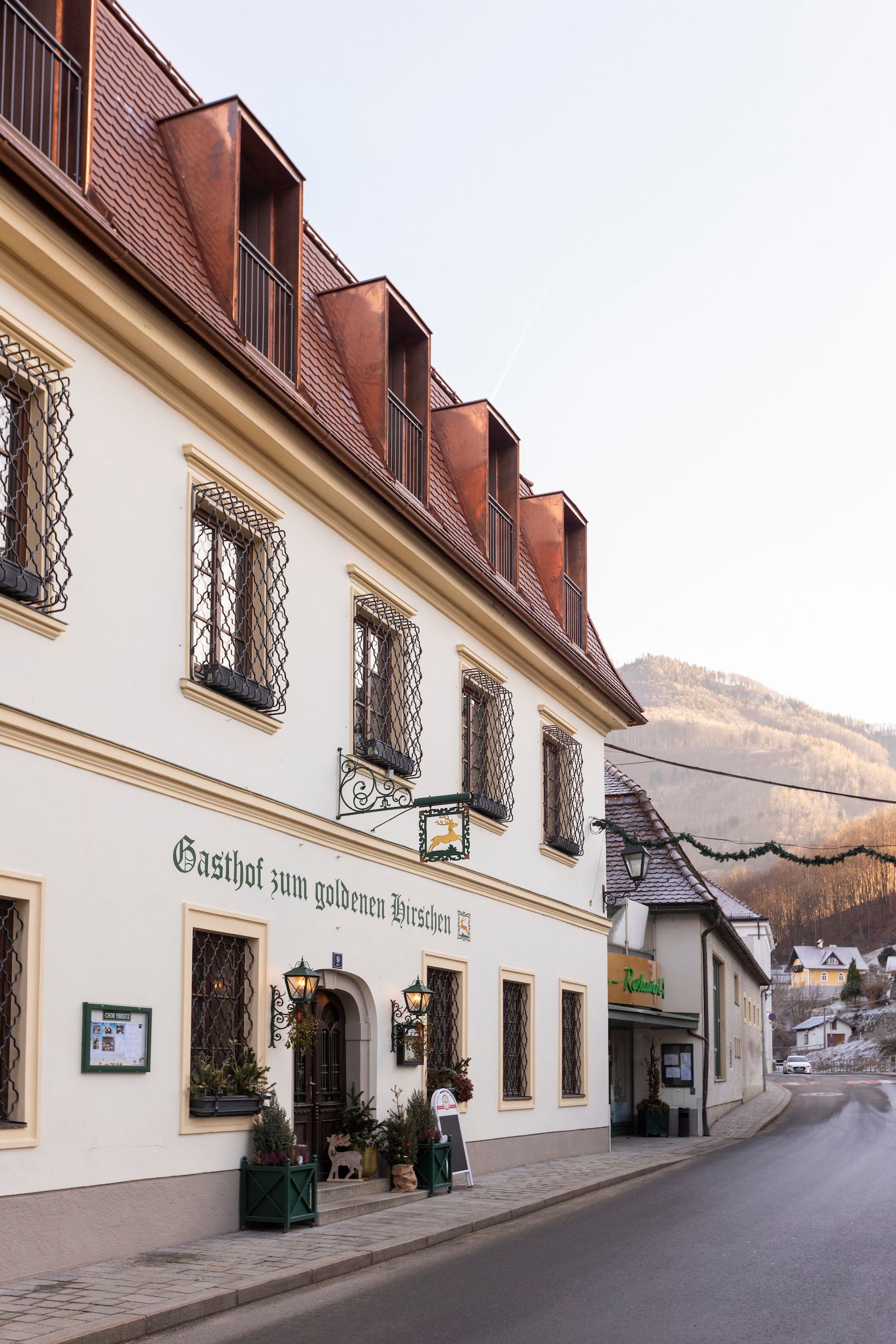 Izby a apartmány "Gasthof zum Goldenen Hirschen"