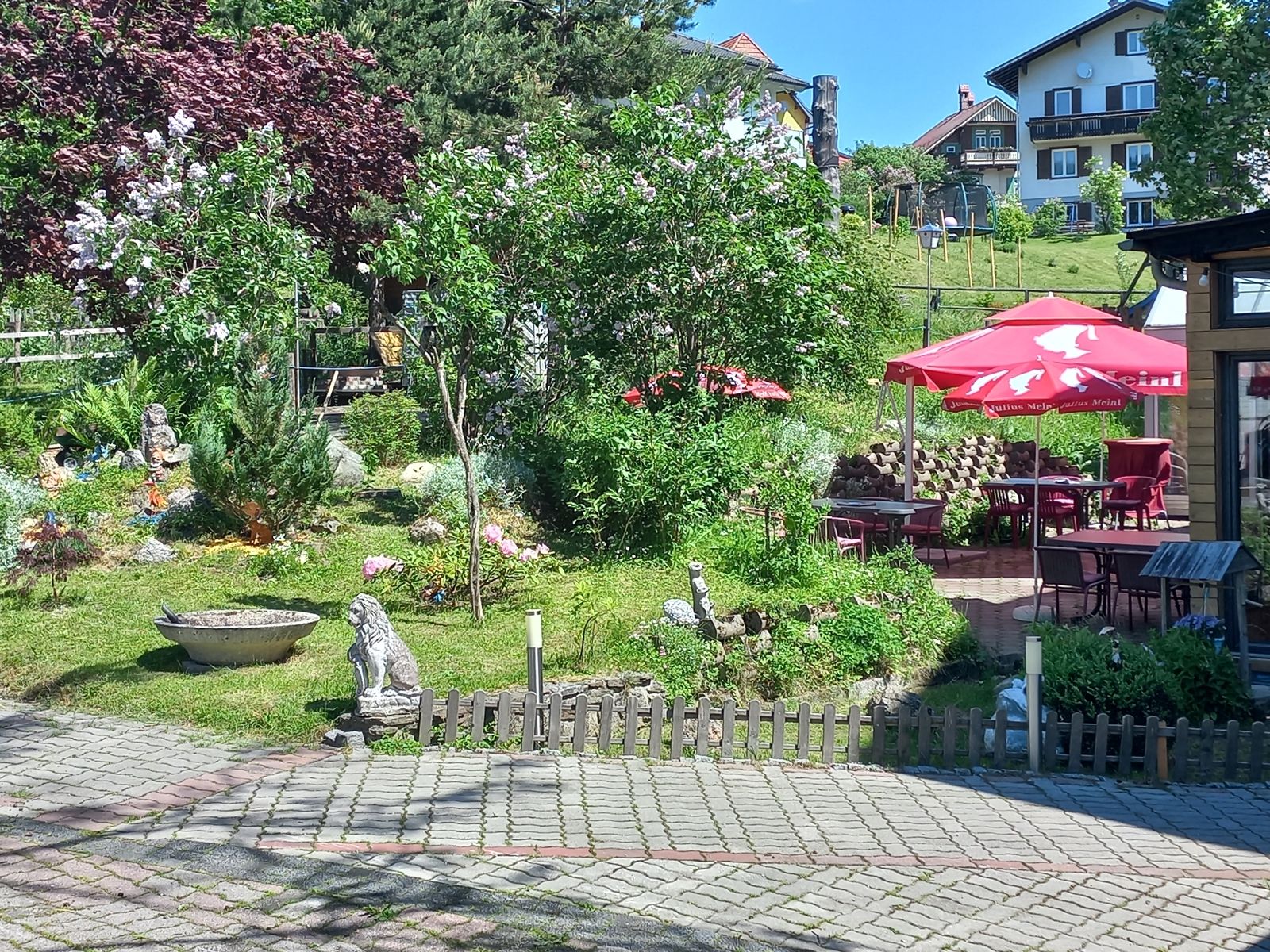 Relaxačná záhrada v hoteli Gasthof Edelweiss 